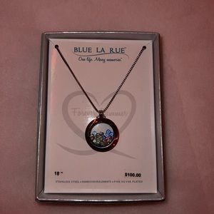 NWT Stainless steel Swarovski Necklace